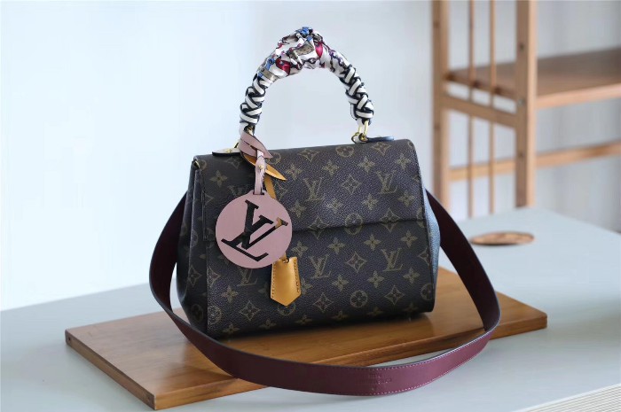 Louis Vuitton monogram cluny BB-M43982-LV51161